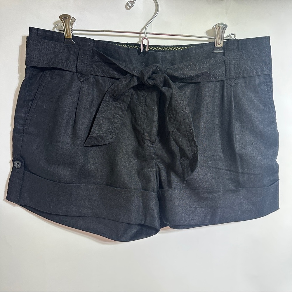 J.Crew city fit Black Linen tie belt cuffed shorts 3” inseam size 10